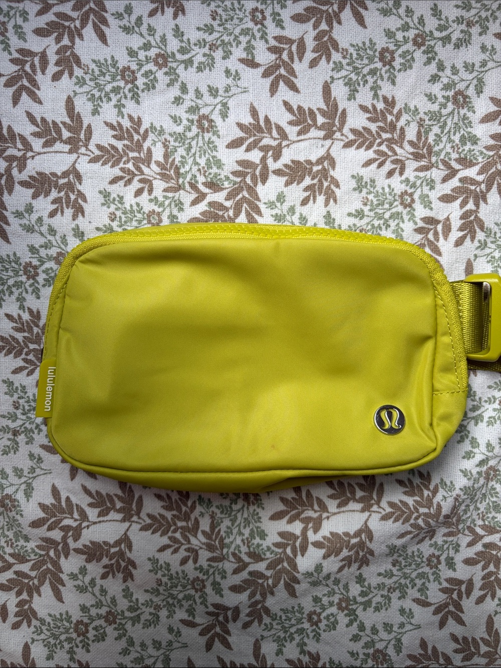 Lululemon Yellow Serpentine Everywhere Belt Bag 1L